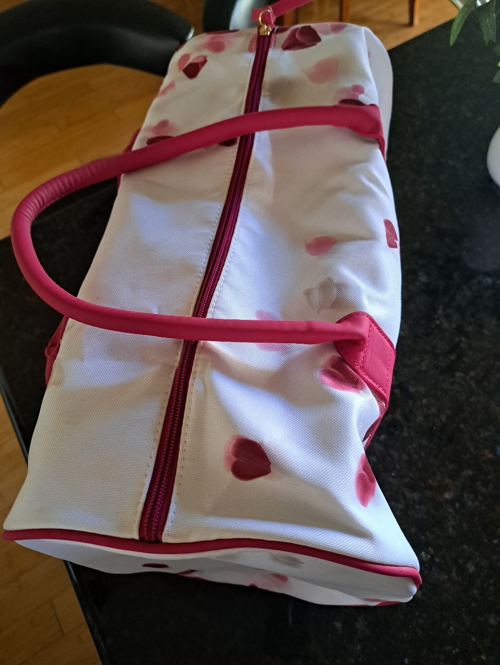 Escada White Tote with Pink Heart Accents - Picture 7 of 7